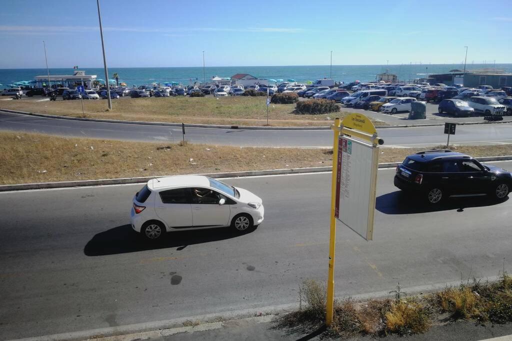 Mare Di Roma Villa Lido di Ostia Luaran gambar